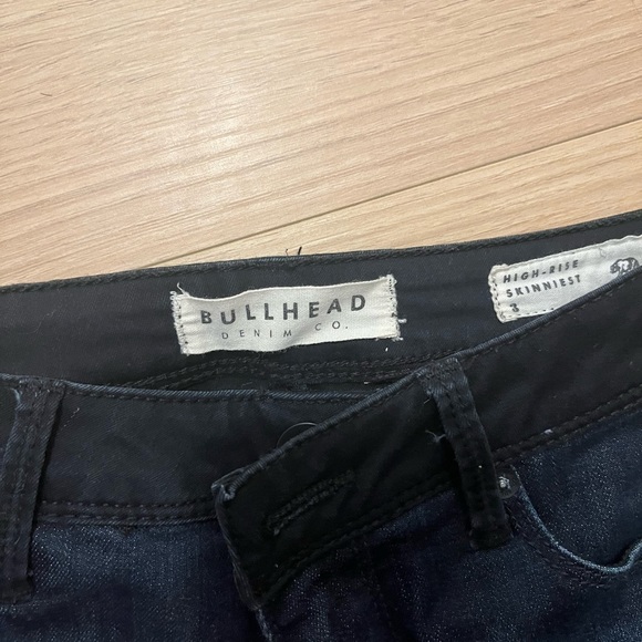 New Bullhead High-Rise Skinnest Jeans - Picture 6 of 6